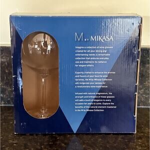 Set of 2 M by Mikasa Crystal Wine Glasses 8.5" Water Goblet Pinot Noir Stem